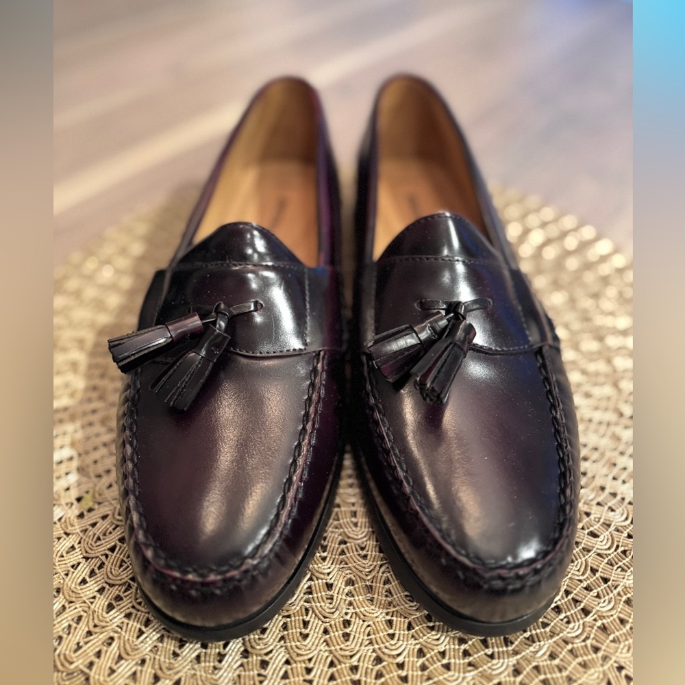 Brand new Johnston & Murphy tassel loafers